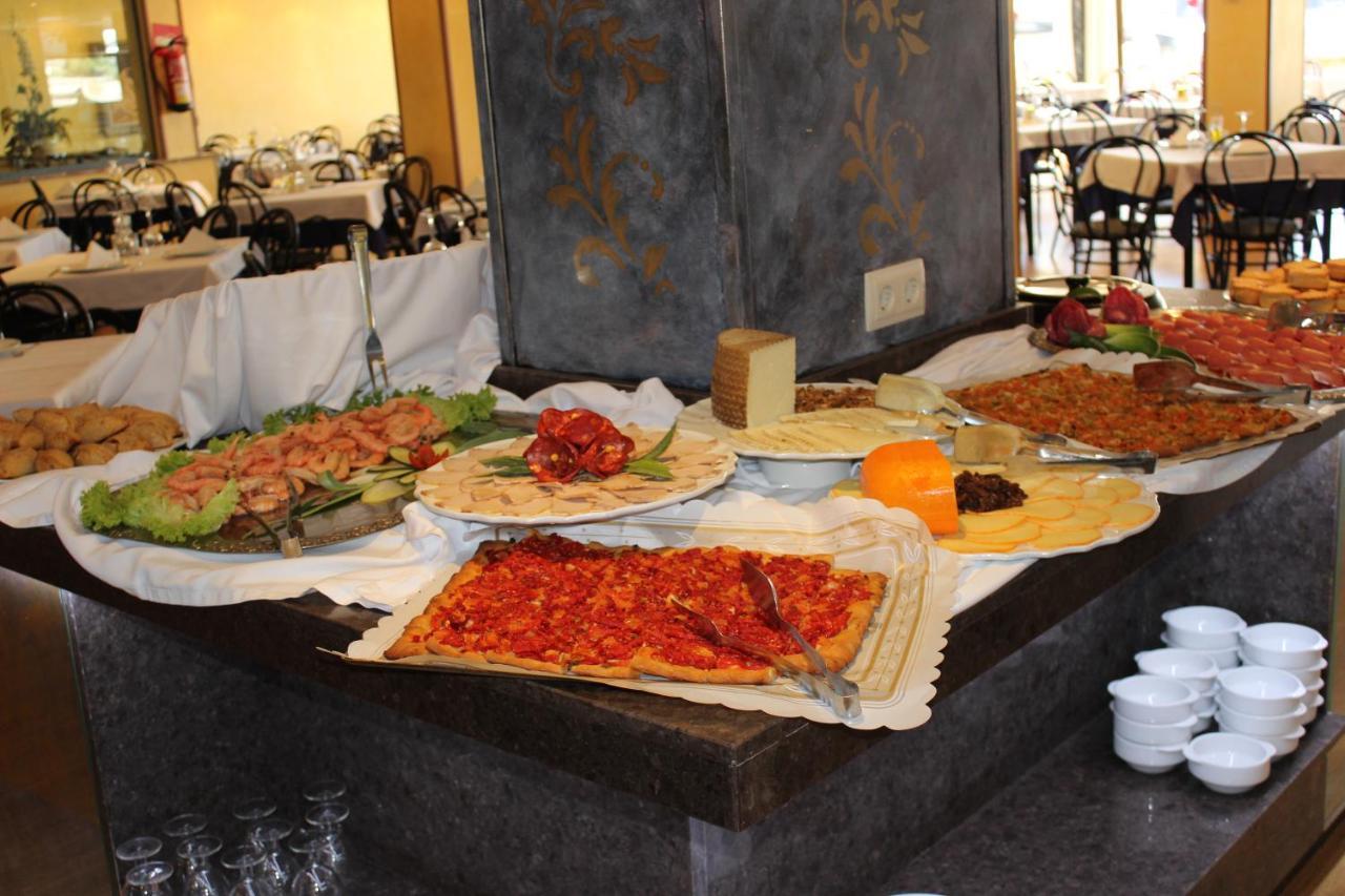 Mix Peymar Hotel S'Illot  Ngoại thất bức ảnh
